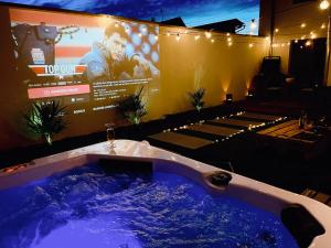 Maisons de vacances Full House, Jacuzzi, Netflix, 8 pers, free Parking 10- Colmar : photos des chambres