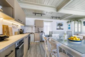 Amorama Suites - Authentic Village Stay in Glossa