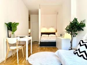 Rustic Old Town Studio