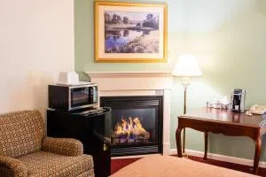 Fireside Inn and Suites Bangor - Millinocket