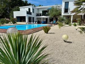 Villas Villa Californienne du soleil : photos des chambres