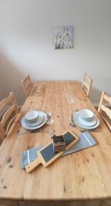 Willow Cottage 3 bed, cosy stopover, dogs welcome