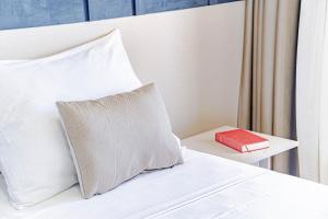 Apartments by the sea Prizba, Korcula - 22068