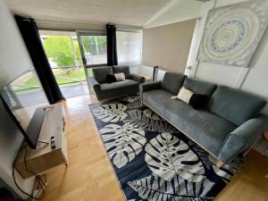 Bayside Living - Walk to Water - Central location