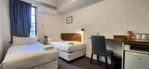 Twin Room with Bathroom room in Australian Sunrise Lodge