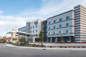 Fairfield by Marriott Inn & Suites Anaheim Los Alamitos