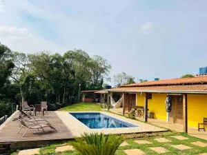 Recanto com piscina Aquecida e uma bela vista - Parurus