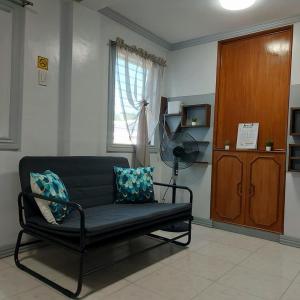 TST Transient Homes - WiFi Access, Bedroom with AC, Kitchenette, Private Bathroom