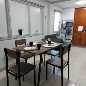 TST Transient Homes - WiFi Access, Bedroom with AC, Kitchenette, Private Bathroom