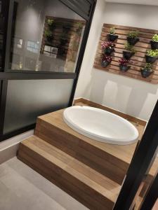 Apartamento com jacuzzi privativa no Wanderlust Hotel