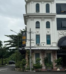 Linh San Hotel