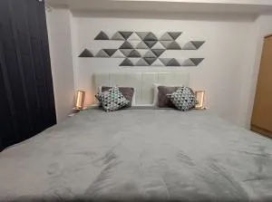 Pakuwon Mall Orchard ComFy New Apartemen with Wifi - Gresik