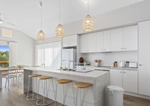 Nest 6 Battunga Ave Port Elliot - No Linen Included