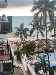 beach front one bed one bath fabulous views in zona roman