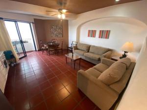 beach front one bed one bath fabulous views in zona roman