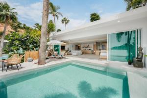 Bangrak Beachfront "Secret Tides" Villas
