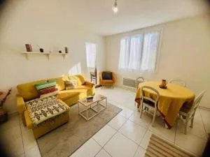 Confortable F3 à Amélie-les-Bains avec Parking Facile et WIFI, proche du Centre et des Cures - FR-1-703-187 - 蒂伊