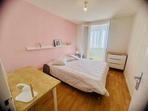Appartements Confortable F3 a Amelie-les-Bains avec Parking Facile et WIFI, proche du Centre et des Cures - FR-1-703-187 : photos des chambres