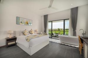 Suite Countryside with Bathtub