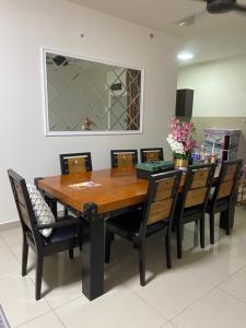 LILY Homestay Suasana Damai Damansara Damai PJ
