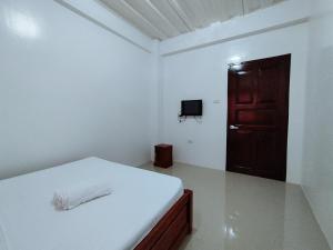 RedDoorz at Elton Guesthouse