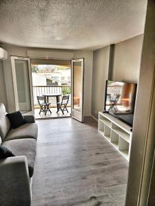 Port frejus à 2 pas de la mer