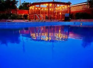 Pool, Hot Tub, Luxury 3 Beds,15 Min Beach,DT, Zoo, Sesame Place, Airport - 纳欣诺市