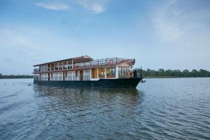 Houseboats by DAE - Colombo