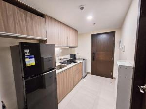 1BR McKinley, Taguig Condo - Sleeps Up To 4!