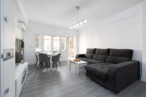 H2M Marmoles 3 dormitorios & 2 baños con balcon