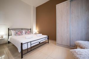 Helios studio next to the sea BY APOKORONAS-VILLAS