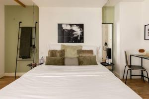 Suite Les Nébuleuses, Terreaux Capucins