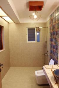 Aries Lakeview Penthouse