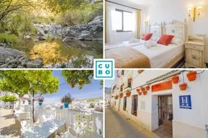 Cubo's Hostal La Plaza Room 302 with Breakfast - Толокс