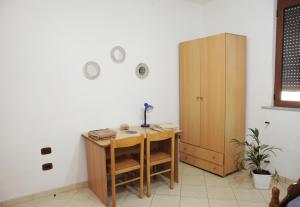 Cozy 2 Bedroom Apartment 10 Min walk to center