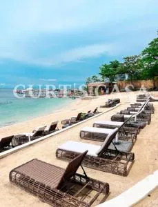 2BR Condo unit with balcony- Pool Access- Near Airport - Camotes Islands