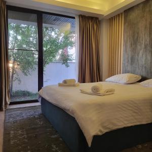 Apartament cu terasă