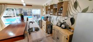 Joy Haven - Open Plan Studio