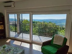 Holiday house Labor In - Laura