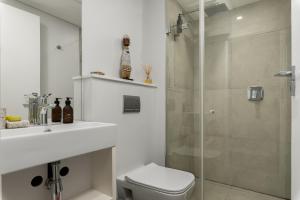 Sea Point Artistic Hideaway - Rooftop Pool, Gym