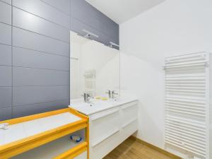 Appartements Appartement pour 6 proche plage et port : photos des chambres