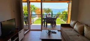 Lake House PARADISE - Orovnik