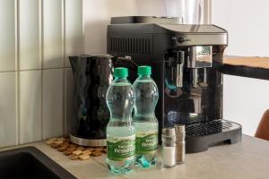 City Centre Stylish Apartment by BookingHost