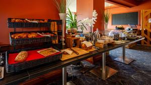 Hotels Logis Hostellerie D'Aussois : photos des chambres