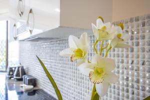 Shoreline Holiday Apartment