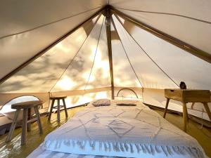 Tentes de luxe La tente Chemin d-etoiles : photos des chambres