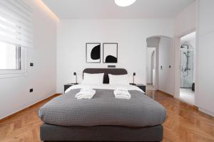 Kolonaki Elegant Apartment with Balcony