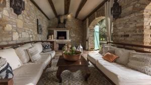 Villa Le Chateau near Poreč for 11 people - pet friendly with private heated pool 