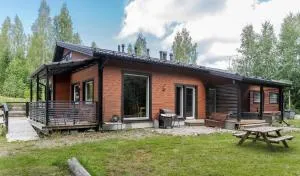 Sappeen Majatalot huvila - Salmentaka