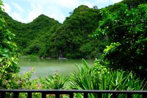 Blue Lagoon Cat Ba